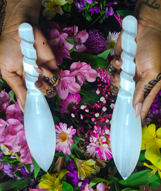 Selenite Daggers