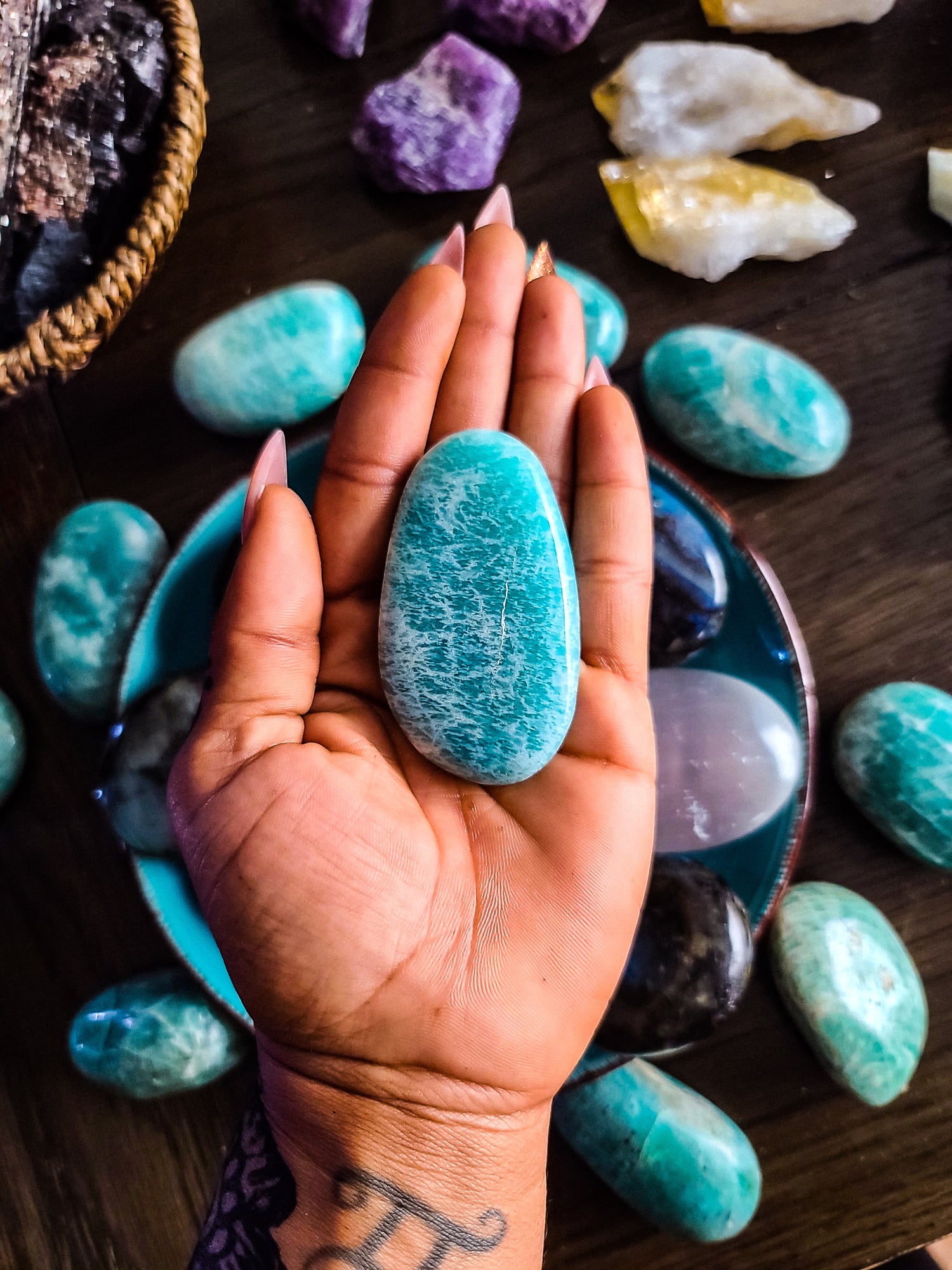 The Throat Chakra Healing Crystals